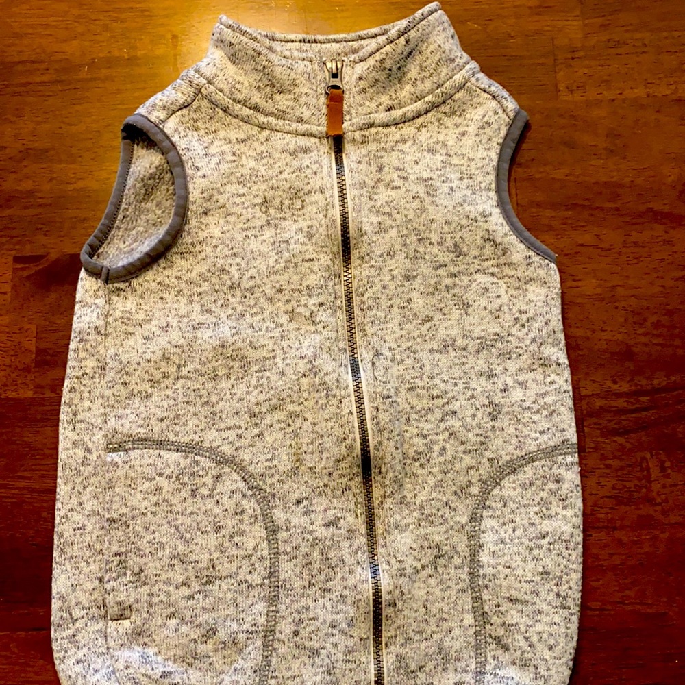 Sweater vest